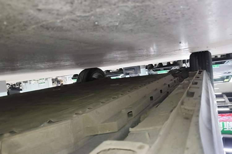 Used AION Y 2022 Plus 70 Smart Edition Right Side Sill