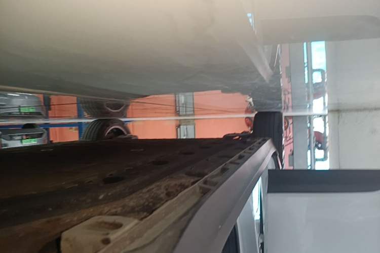 Used AION Y 2022 70 Tech Edition Lithium Iron Phosphate Right Side Sill