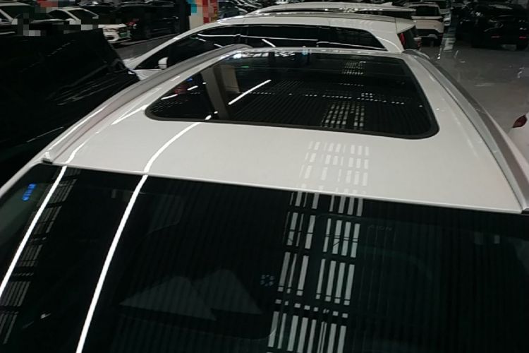 Used AION Y 2022 Plus 70 Smart Edition Roof