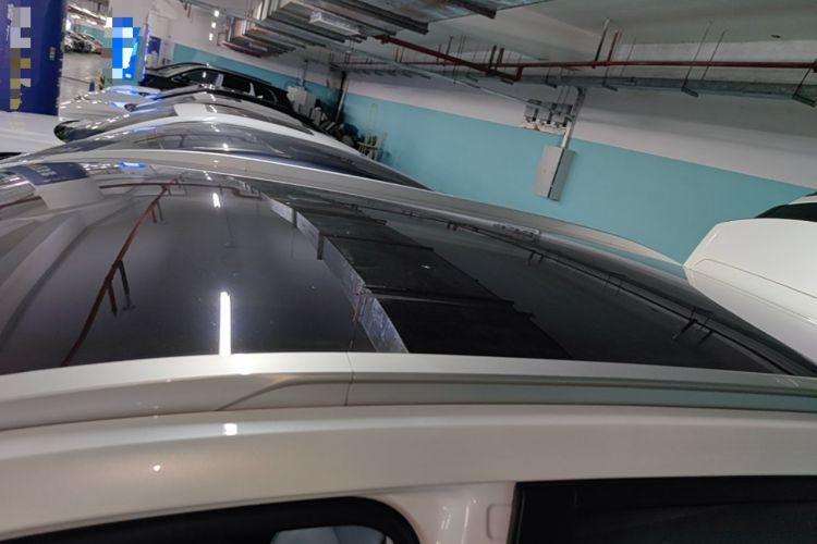 Used AION Y 2022 Plus 70 Smart Edition Roof