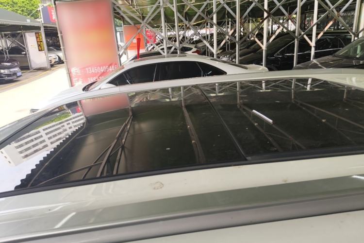 Used AION Y 2022 70 Tech Edition Lithium Iron Phosphate Roof