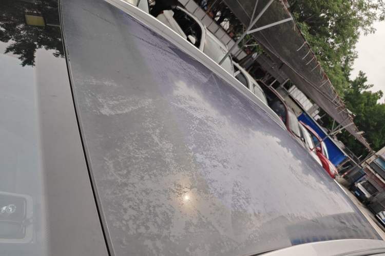 Used AION Y 2022 70 Intelligent Edition Lithium Iron Phosphate Roof