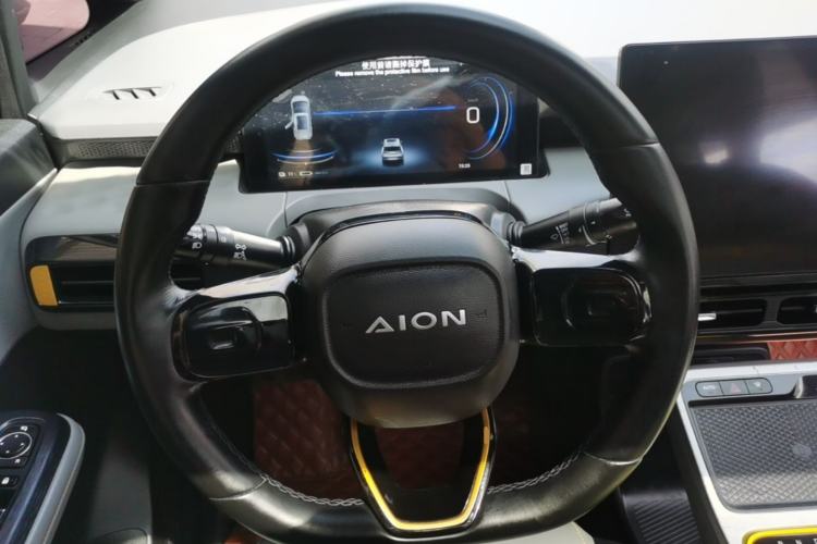 Used AION Y 2022 70 Intelligent Edition Lithium Iron Phosphate Steering Wheel