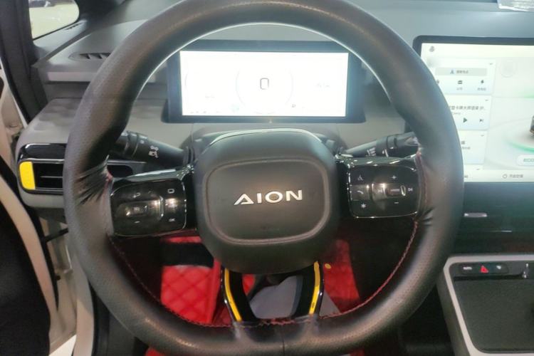 Used AION Y 2022 70 Intelligent Edition Lithium Iron Phosphate Steering Wheel