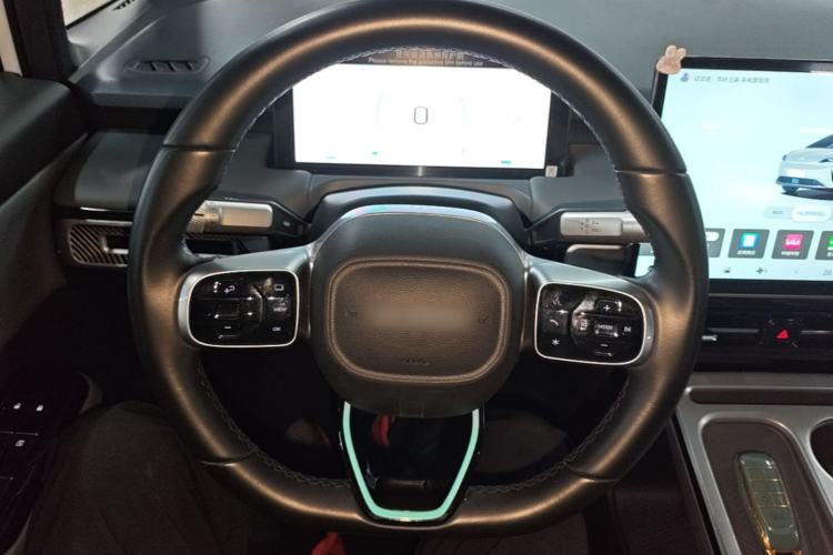 Used AION Y 2022 Plus 70 Smart Edition Steering Wheel