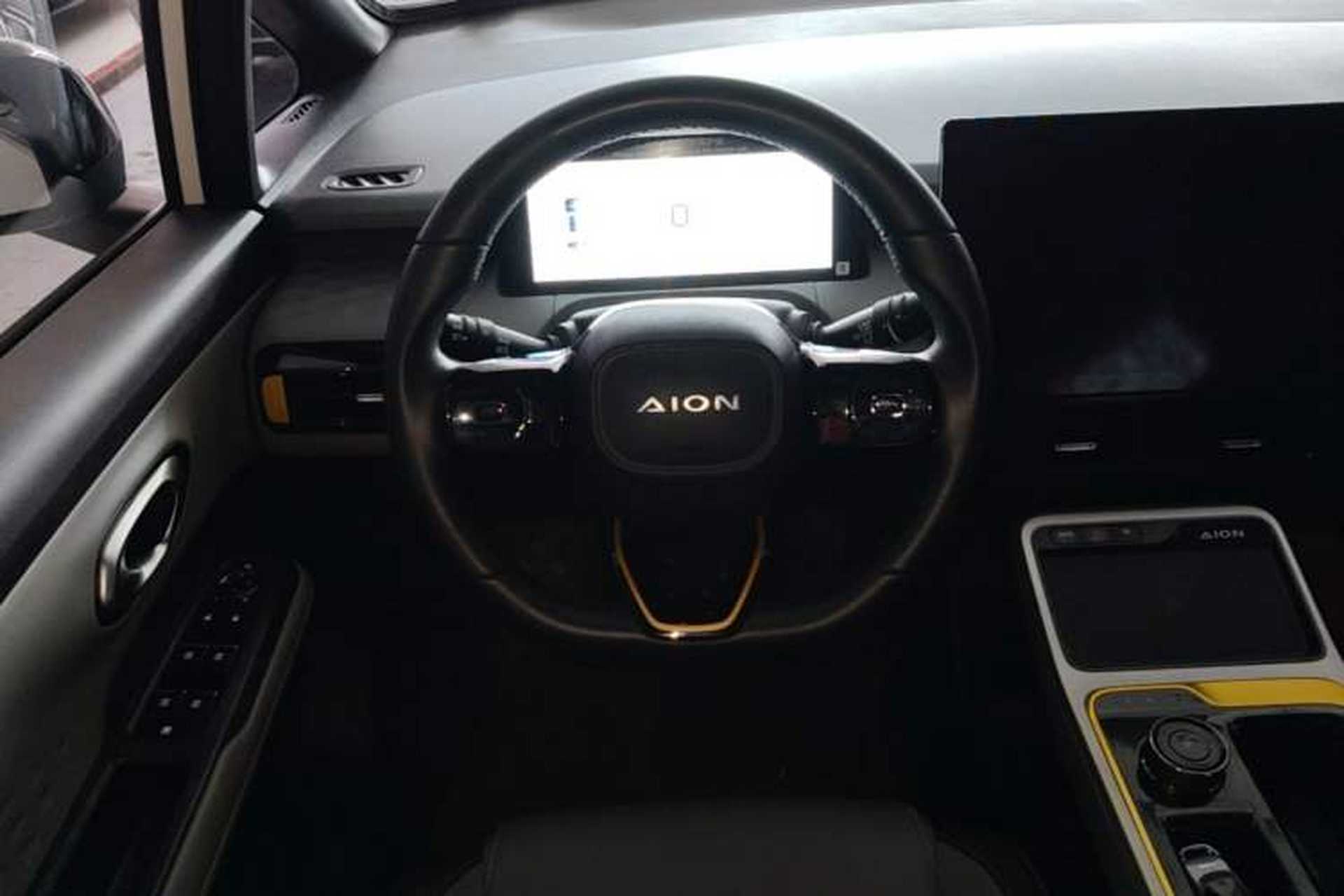 Used AION Y 2022 70 Intelligent Edition Lithium Iron Phosphate Steering Wheel