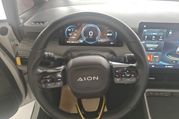 Used AION Y 2022 70 Intelligent Edition Lithium Iron Phosphate Steering Wheel