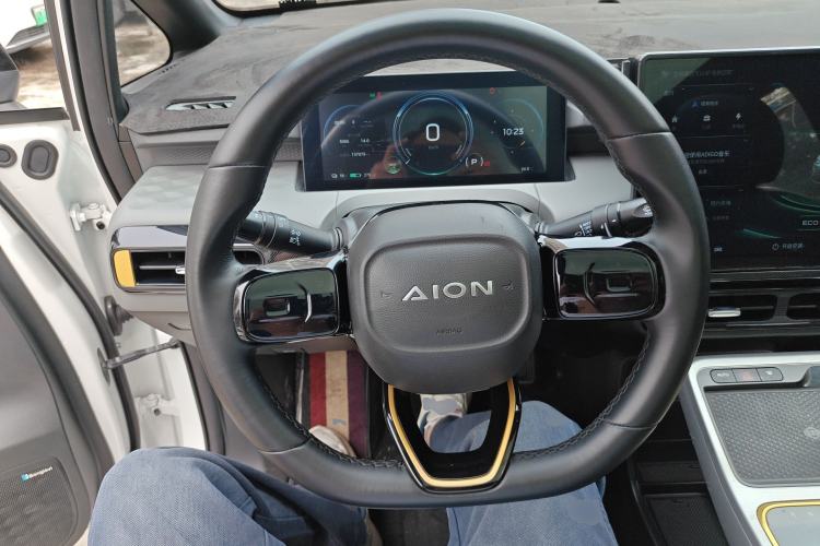 Used AION Y 2022 70 Intelligent Edition Lithium Iron Phosphate Steering Wheel