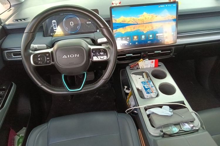 Used AION Y 2022 70 Intelligent Driving Version Lithium Iron Phosphate Steering Wheel