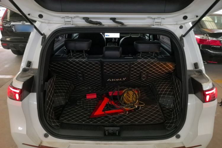 Used AION Y 2022 70 Tech Edition Lithium Iron Phosphate Trunk