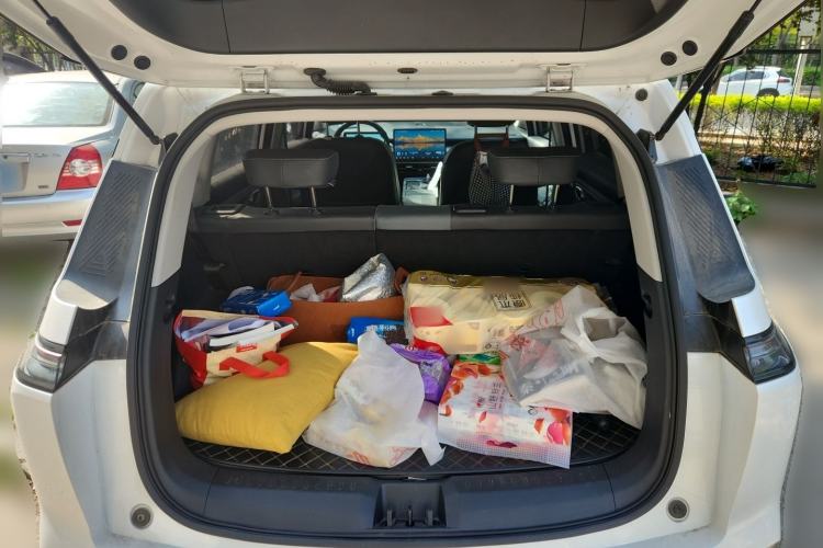 Used AION Y 2022 Plus 70 Smart Edition Trunk