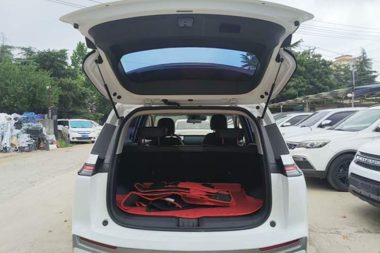 Used AION Y 2022 Plus 70 Smart Edition Trunk