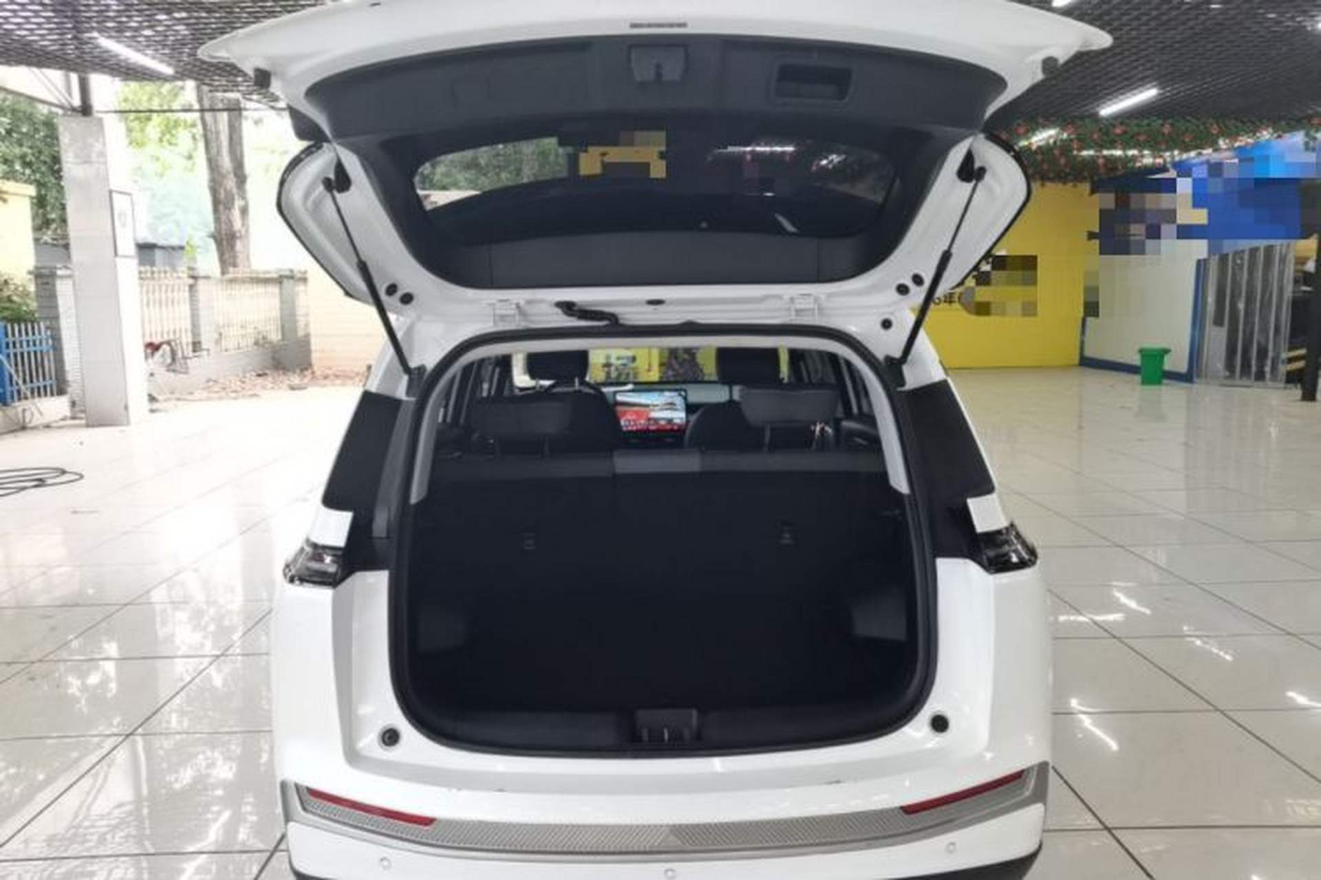 Used AION Y 2022 Plus 80 Enjoy Edition Trunk