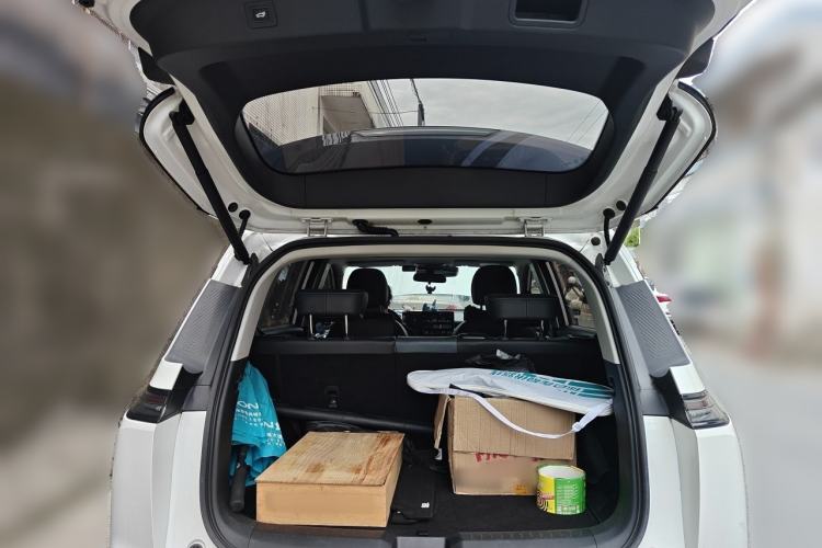 Used AION Y 2022 Plus 70 Smart Edition Trunk