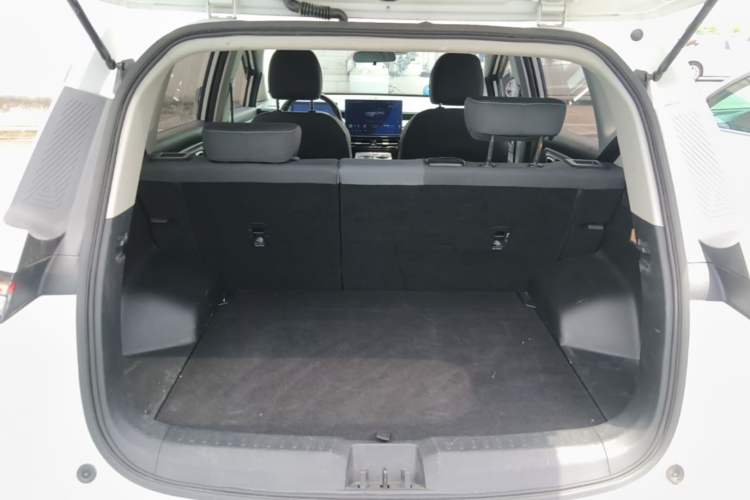 Used AION Y 2022 Plus 70 Enjoy Edition Trunk