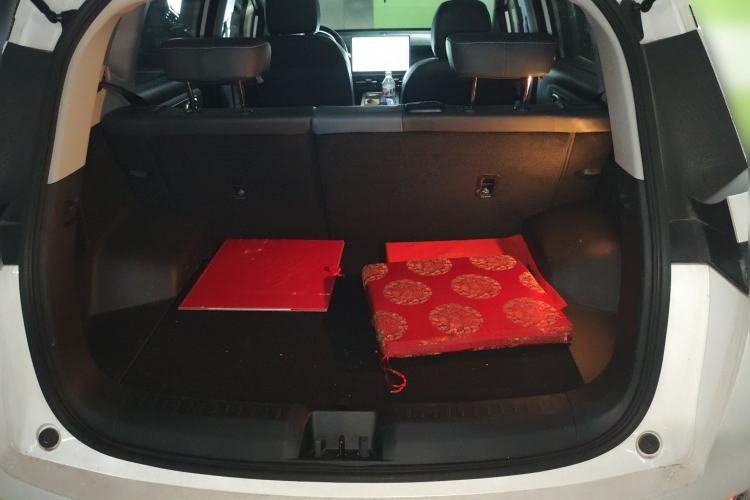 Used AION Y 2022 Plus 70 Smart Edition Trunk