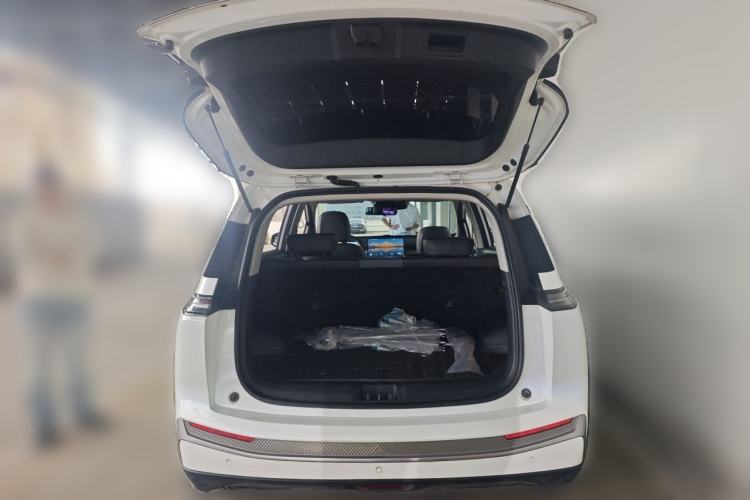 Used AION Y 2022 Plus 70 Smart Edition Trunk