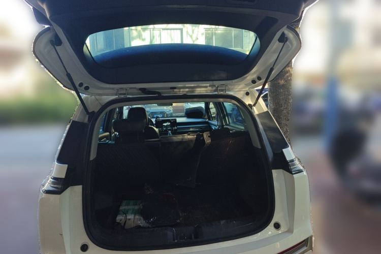 Used AION Y 2022 Plus 70 Smart Edition Trunk