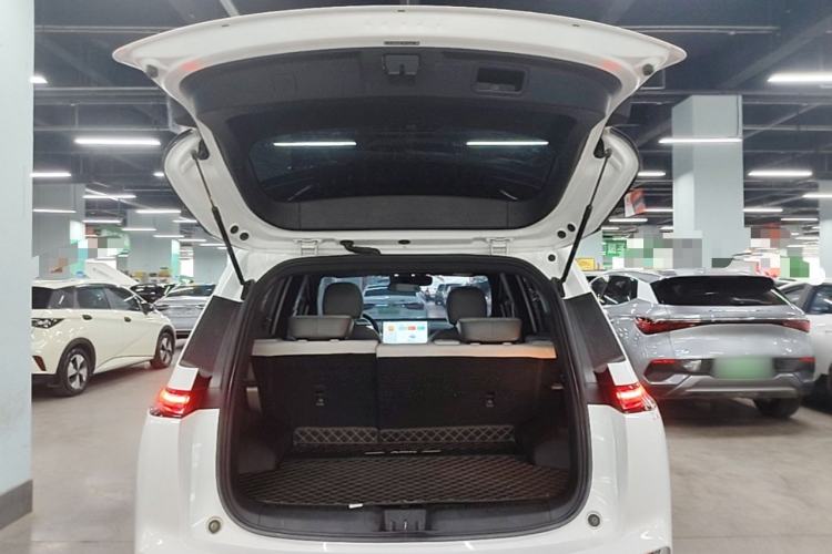 Used AION Y 2022 Plus 70 Smart Edition Trunk