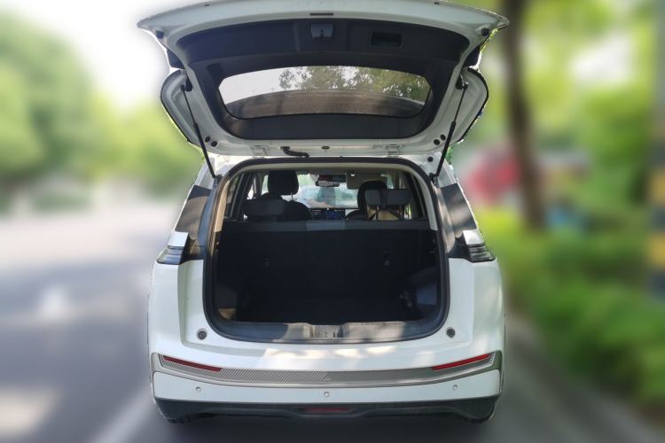 Used AION Y 2022 Plus 70 Enjoy Edition Trunk