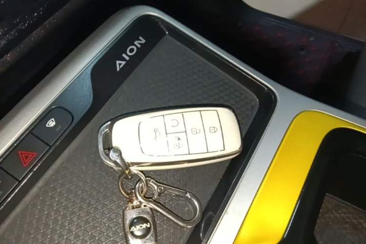 Used AION Y 2022 70 Tech Edition Lithium Iron Phosphate Vehicle Key