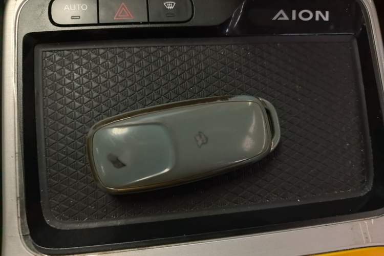 Used AION Y 2022 70 Tech Edition Lithium Iron Phosphate Vehicle Key