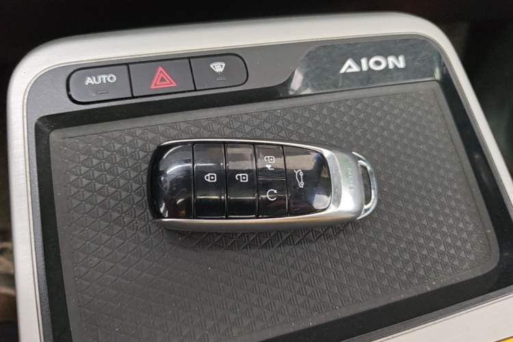 Used AION Y 2022 70 Intelligent Edition Lithium Iron Phosphate Vehicle Key
