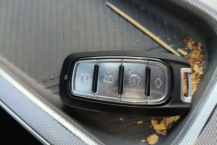 Used AION Y 2022 Plus 70 Smart Edition Vehicle Key
