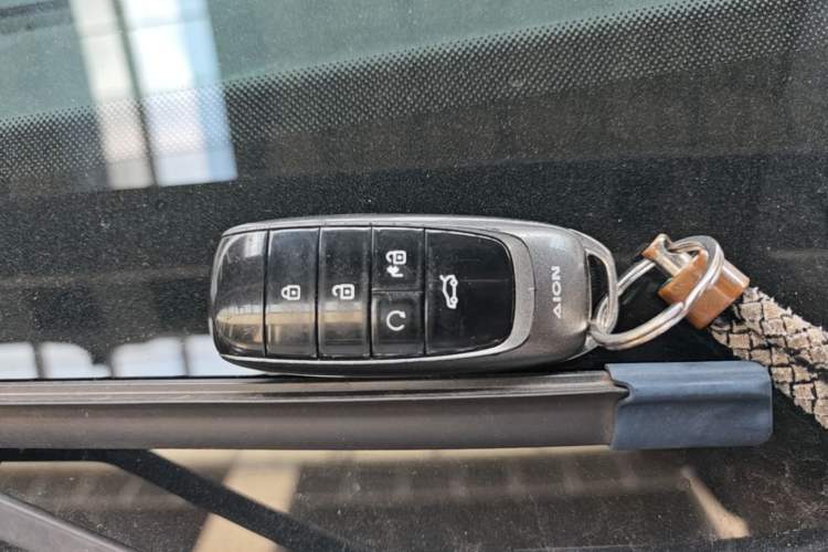 Used AION Y 2022 Plus 70 Tech Edition Vehicle Key