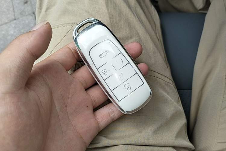 Used AION Y 2022 Plus 70 Smart Edition Vehicle Key