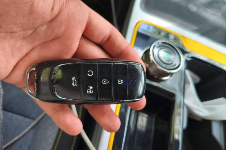 Used AION Y 2022 70 Enjoyment Edition Lithium Iron Phosphate Vehicle Key