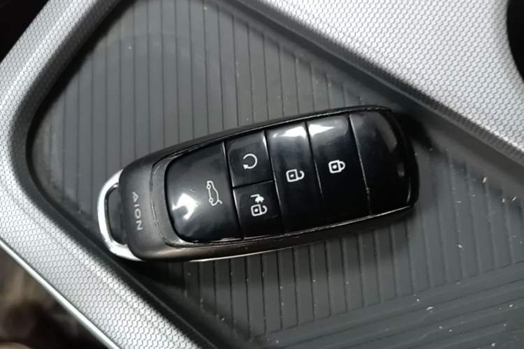 Used AION Y 2022 Plus 70 Smart Edition Vehicle Key