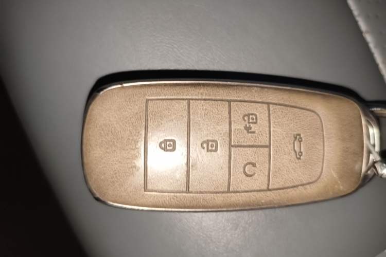 Used AION Y 2022 Plus 70 Tech Edition Vehicle Key