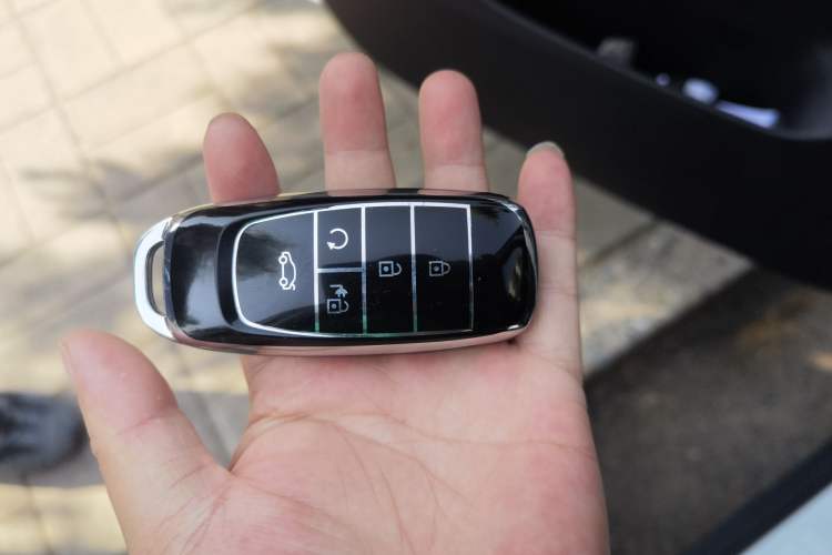 Used AION Y 2022 Plus 70 Smart Edition Vehicle Key