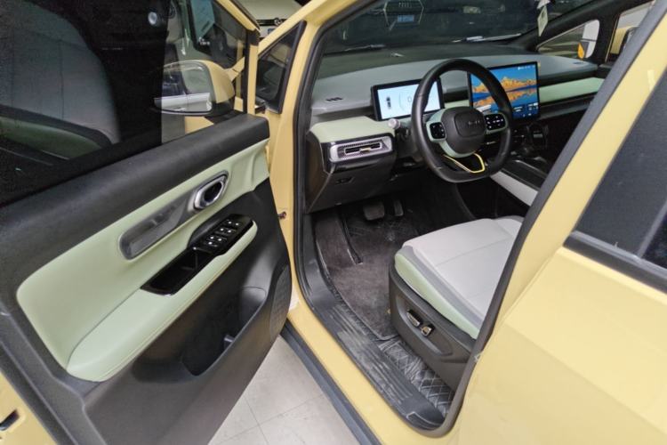 Used AION Y 2022 Plus 70 Enjoy Edition Driver Seat