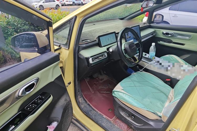 Used AION Y 2022 Plus 70 Smart Edition Driver Seat