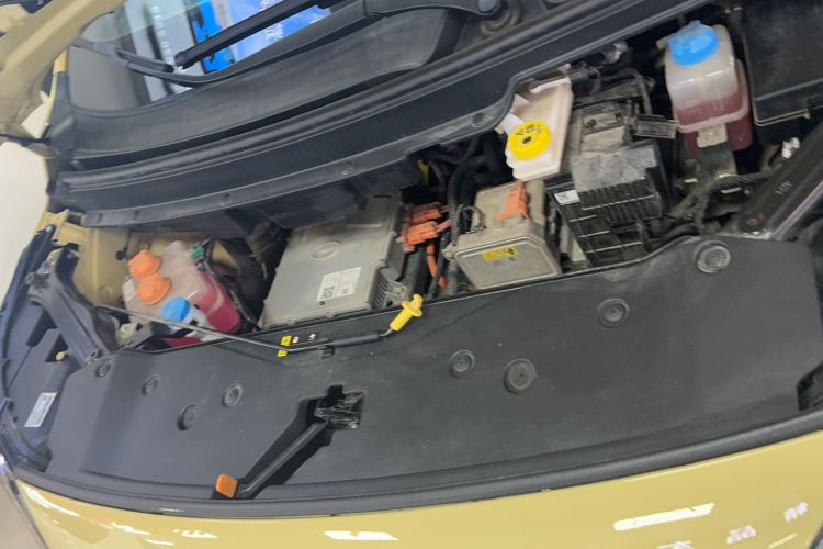 Used AION Y 2022 Plus 70 Tech Edition Engine Bay