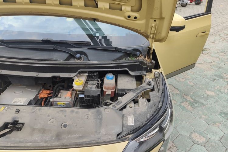 Used AION Y 2022 Plus 70 Smart Edition Engine Bay Left