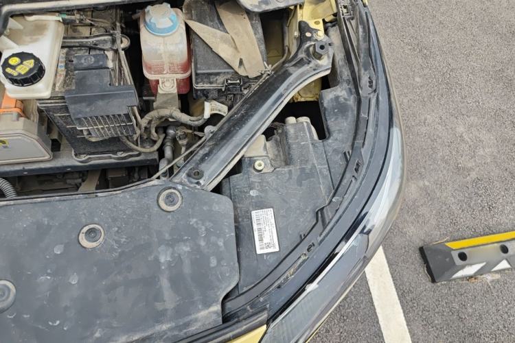 Used AION Y 2022 Plus 70 Smart Edition Engine Bay Left