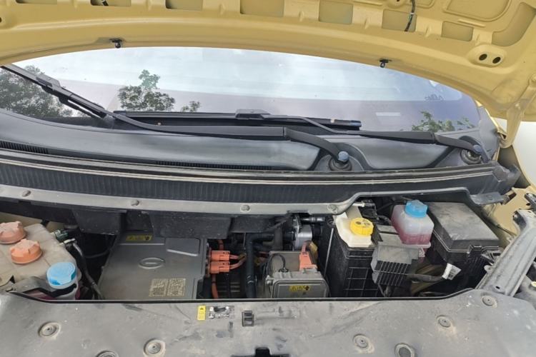 Used AION Y 2022 70 Tech Edition Lithium Iron Phosphate Engine Bay