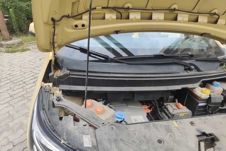 Used AION Y 2022 Plus 70 Smart Edition Engine Bay Right
