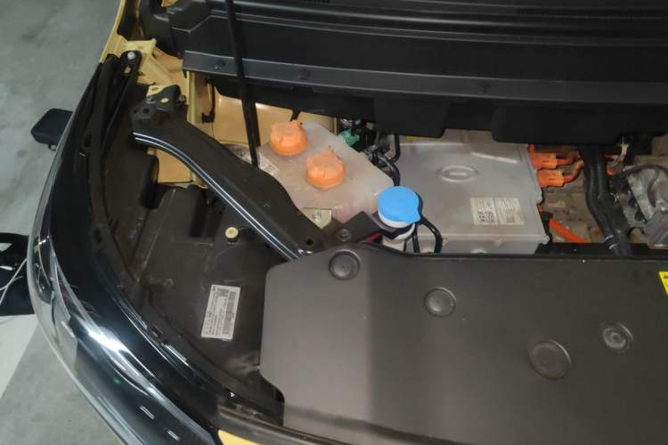 Used AION Y 2022 Plus 70 Smart Edition Engine Bay Right