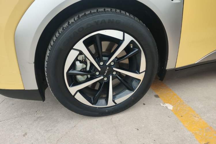 Used AION Y 2022 Plus 70 Smart Edition Exterior 2