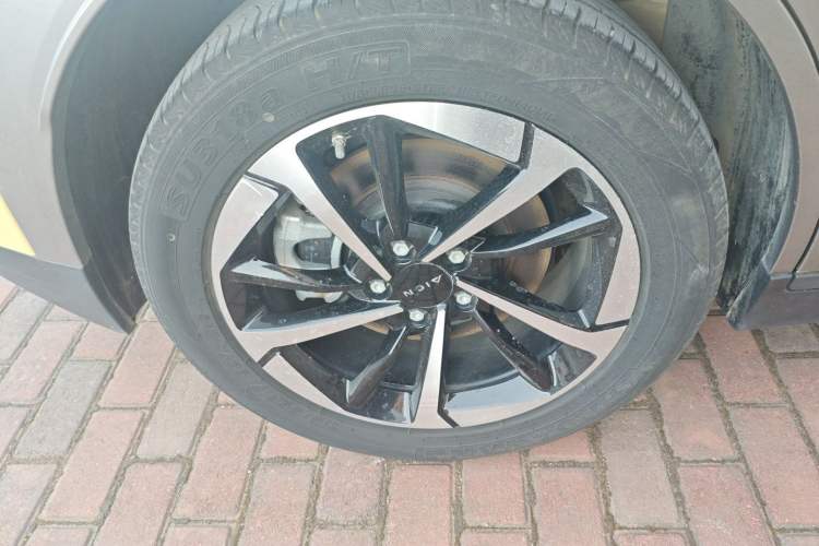 Used AION Y 2022 Plus 70 Smart Edition Exterior 2