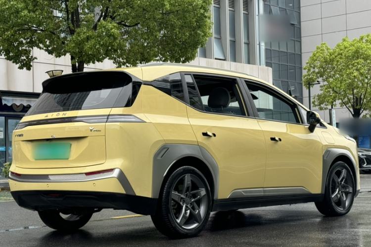 Used AION Y 2022 Plus 70 Tech Edition Exterior 5