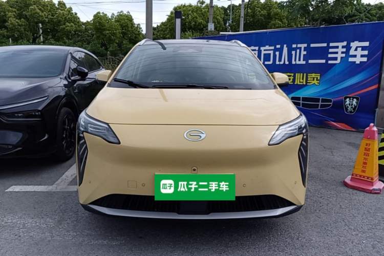 Used AION Y 2022 Plus 70 Tech Edition Front