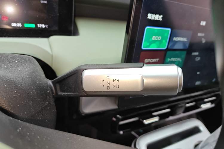 Used AION Y 2022 Plus 80 Intelligent Driving Edition Gear Lever