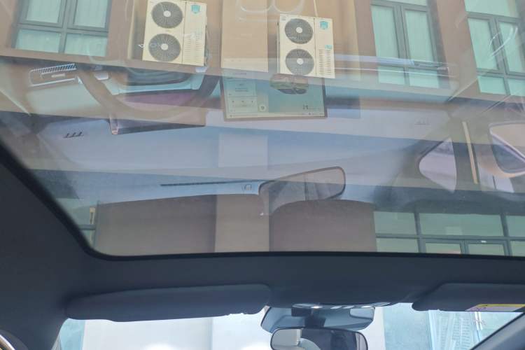Used AION Y 2022 Plus 70 Smart Edition Headliner