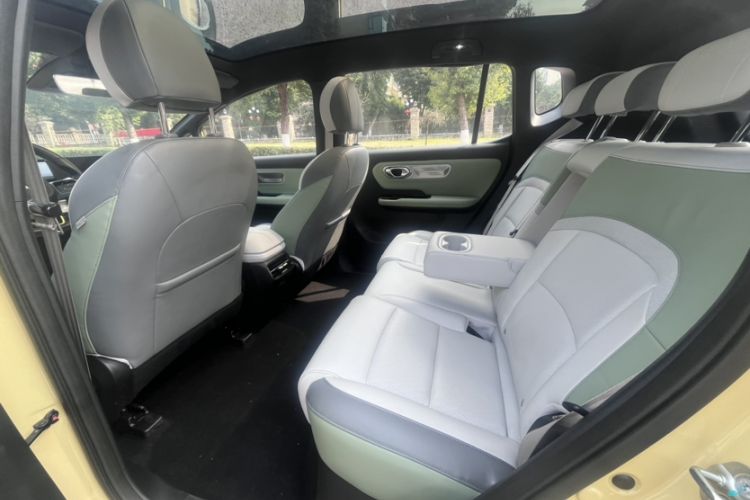 Used AION Y 2022 Plus 80 Intelligent Driving Edition Interior 3