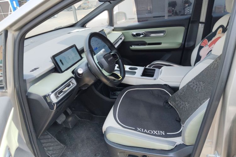 Used AION Y 2022 Plus 70 Enjoy Edition Left Front Seat